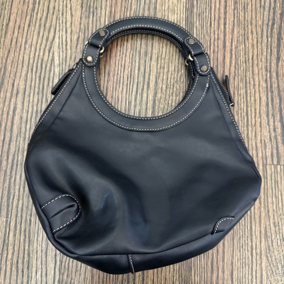 Y2K Vintage Nine West Faux Leather Round Handbag - Picture 2 of 7